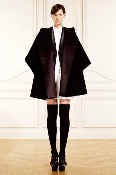 Look 1